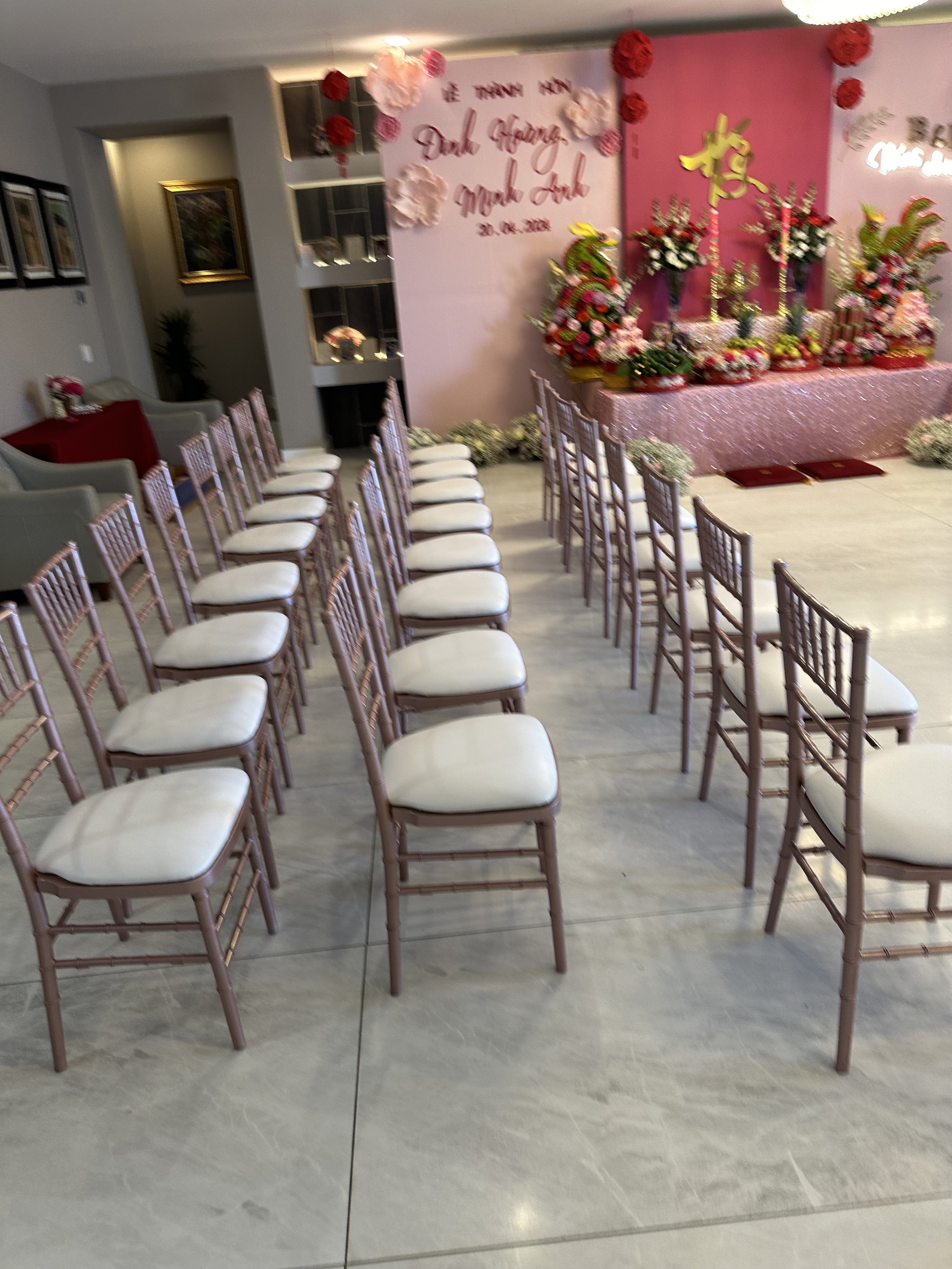 Chairs for rent las vegas hotsell